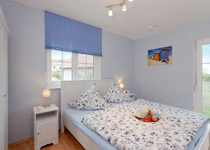 Fh Blaue Haus Am Peenestrom * 佩讷明德